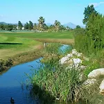 Playa Y Golf *
